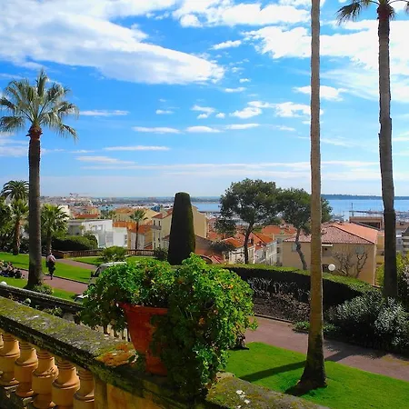 90m2 - Les Palmiers De *